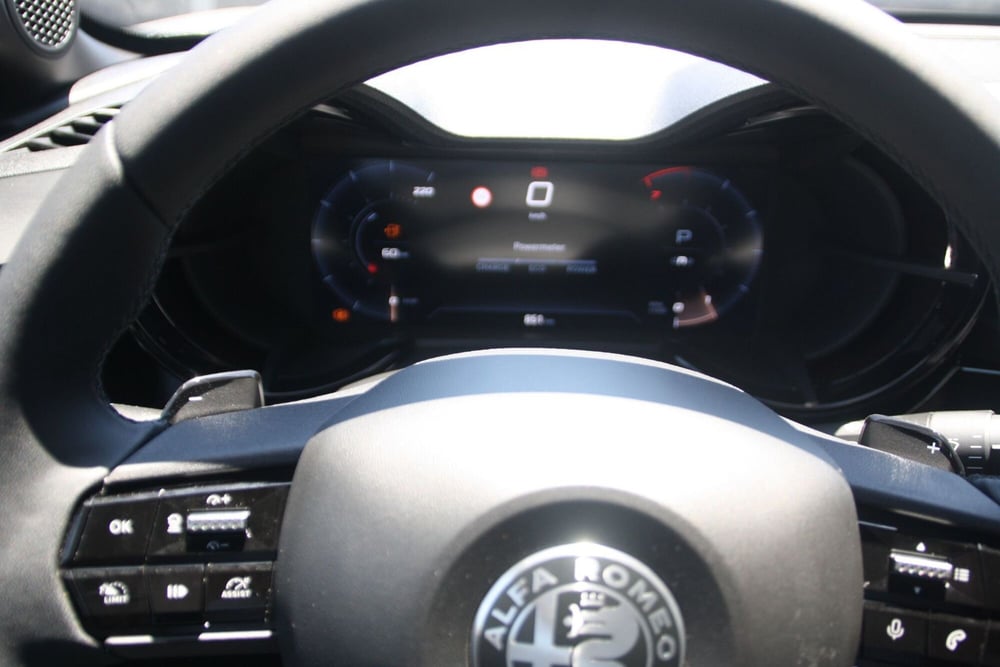 Alfa Romeo Junior nuova a Catania (9)