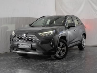 Toyota Rav4 HV (218CV) E-CVT 2WD Active del 2022 usata a San Severo