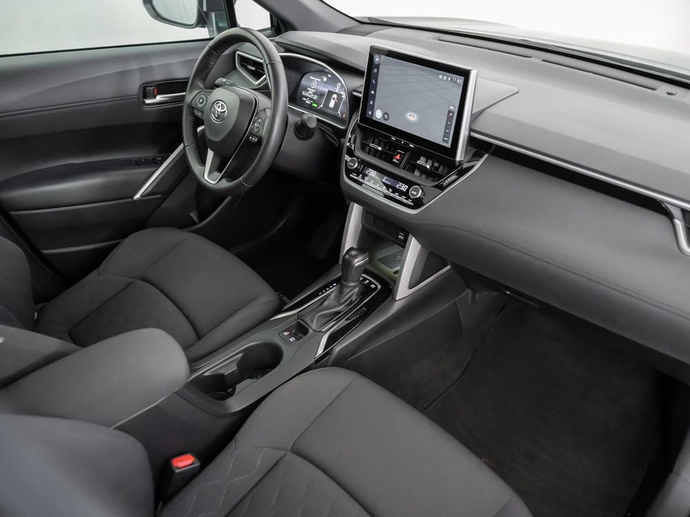 Toyota Corolla Cross Hybrid usata a Foggia (6)