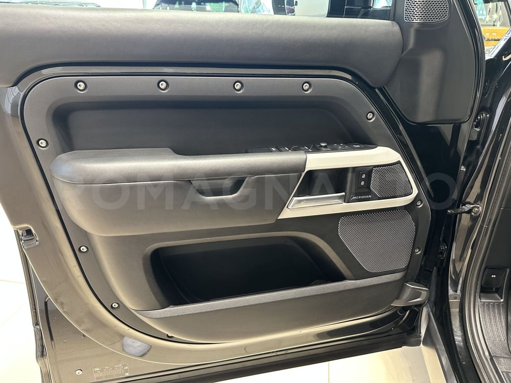 Land Rover Defender usata a Forlì-Cesena (10)