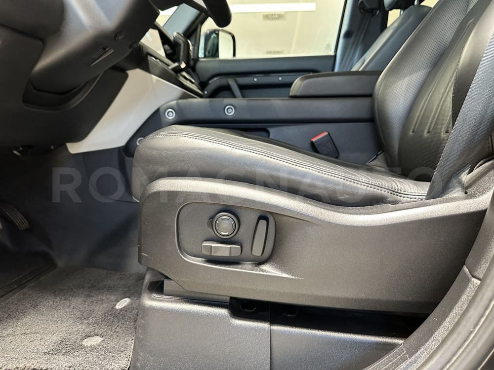 Land Rover Defender usata a Forlì-Cesena (11)
