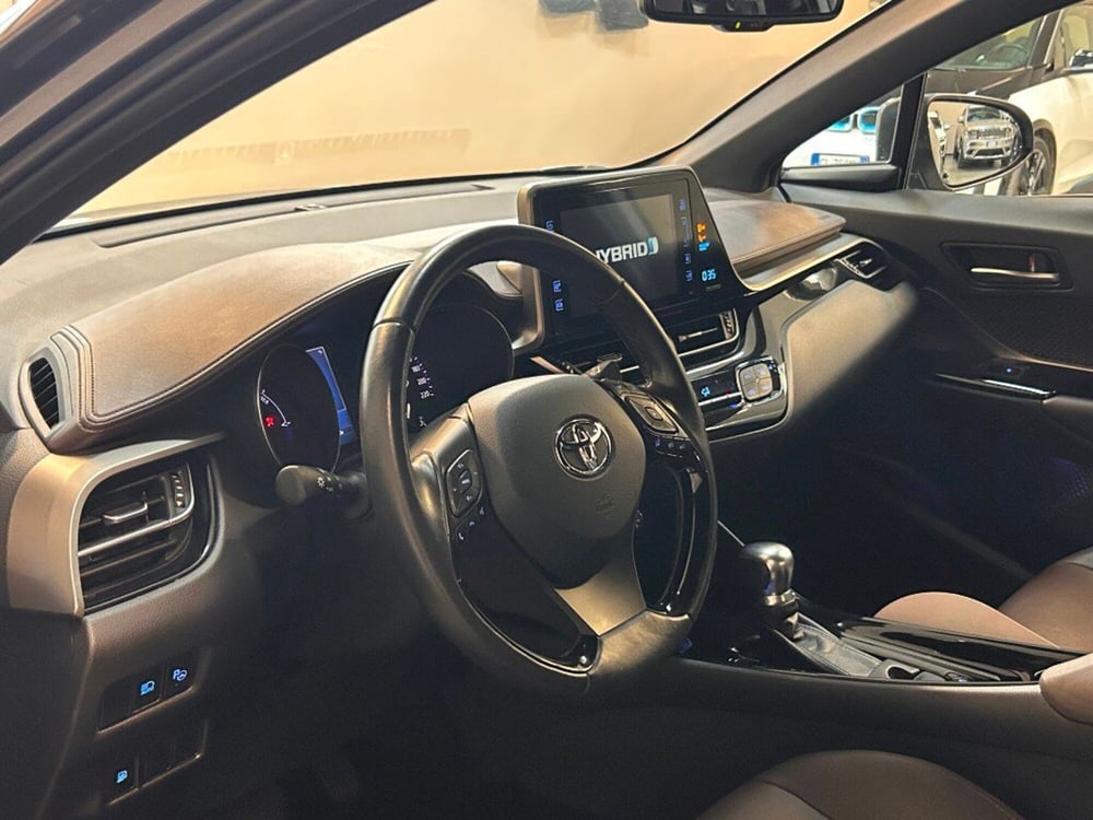 Toyota Toyota C-HR usata a Verona (8)