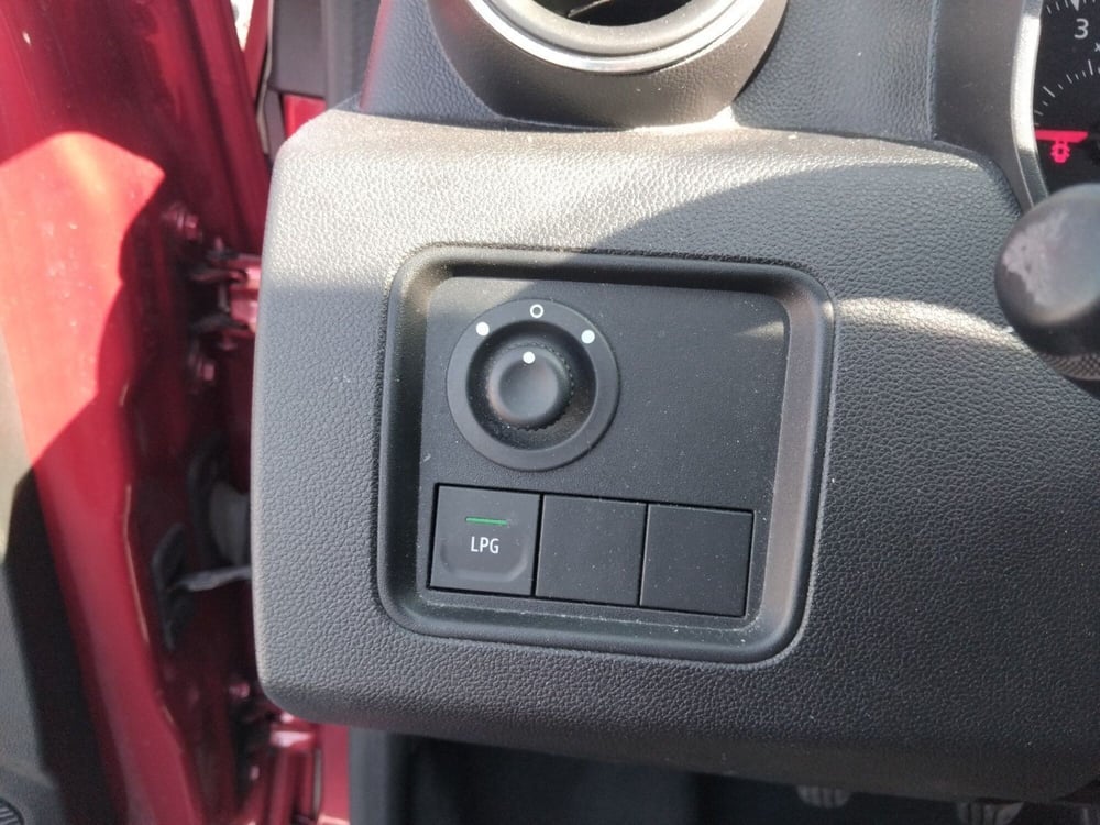 Dacia Duster usata a Roma (14)