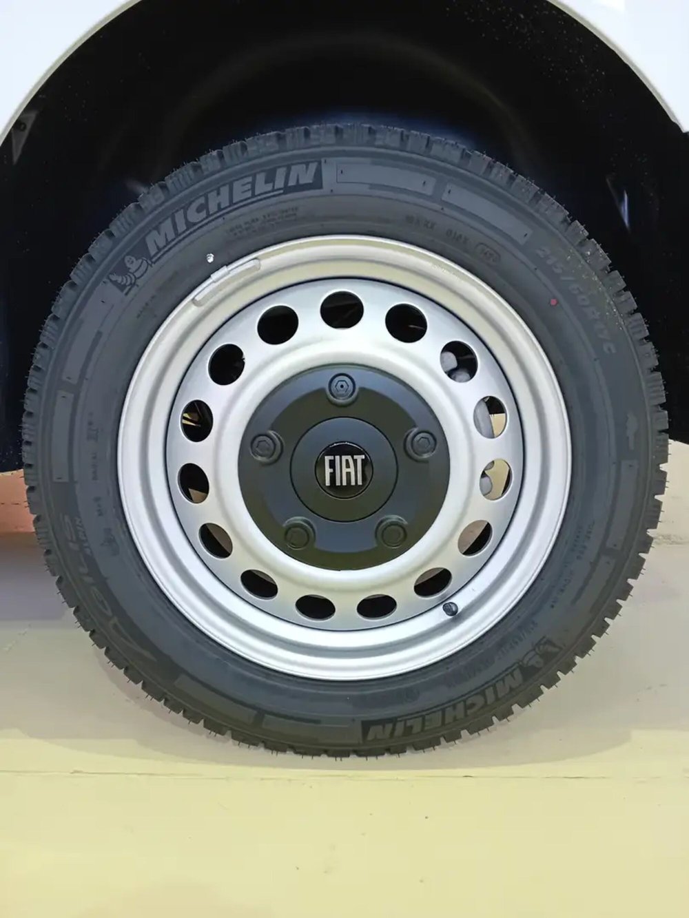Fiat Scudo Furgone nuova a Milano (11)