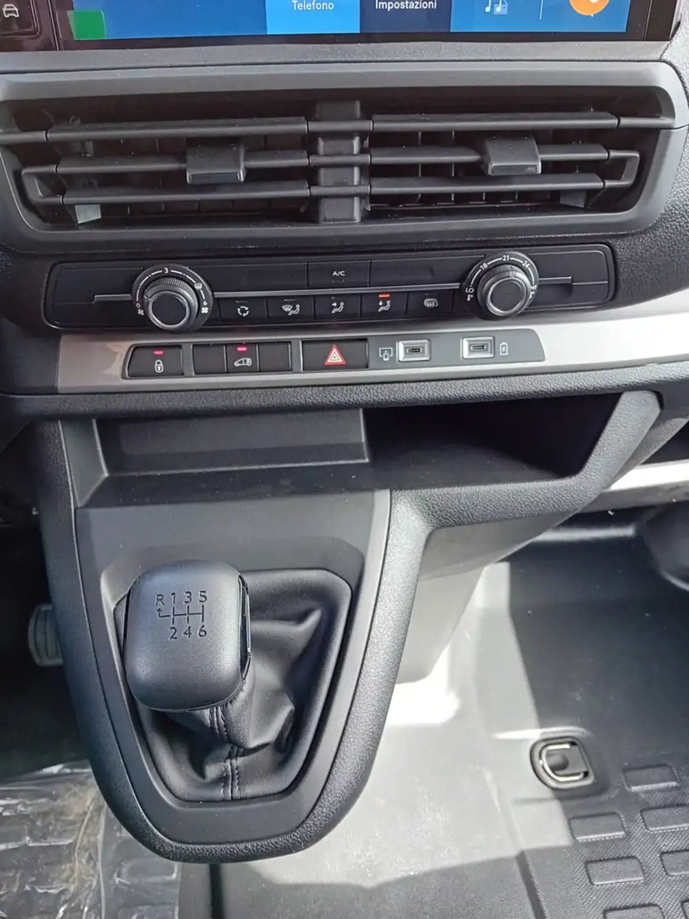 Fiat Scudo Furgone nuova a Milano (6)