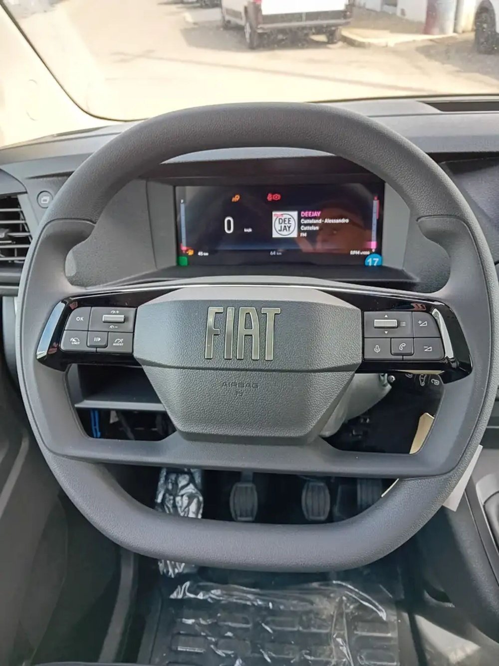 Fiat Scudo Furgone nuova a Milano (7)