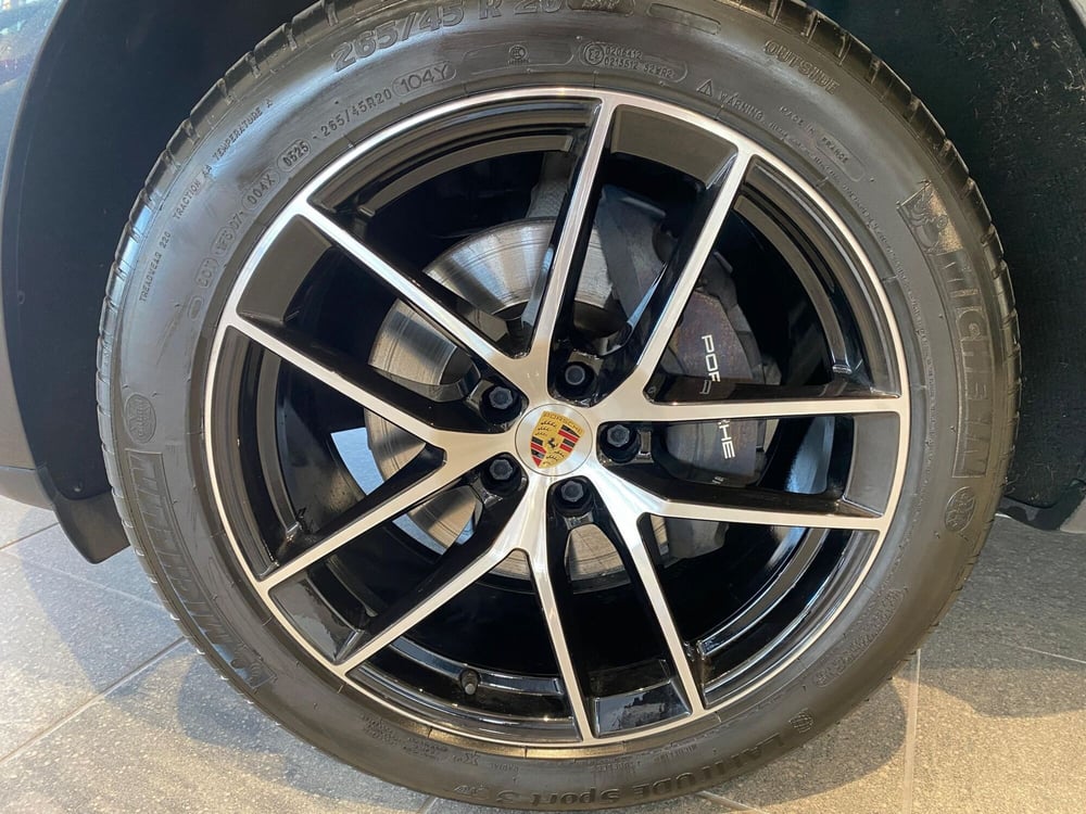 Porsche Macan usata a Firenze (9)