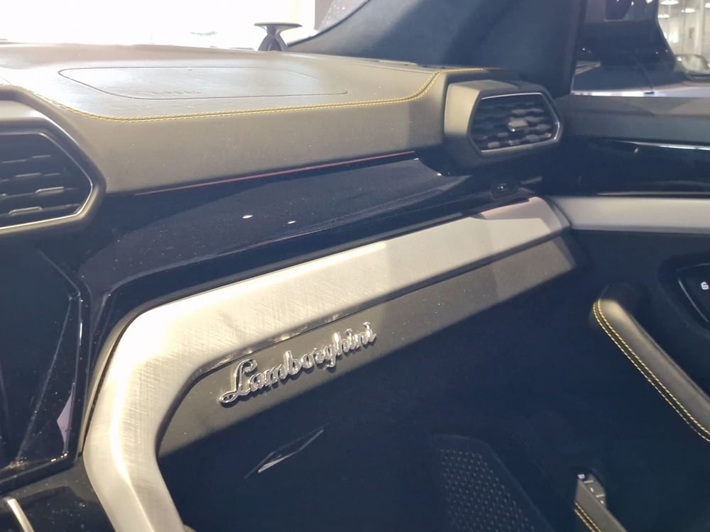 Lamborghini Urus usata a Firenze (16)
