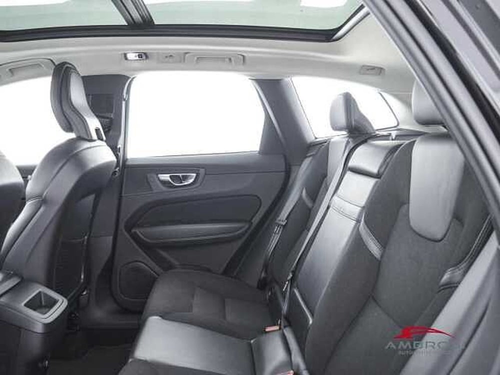 Volvo XC60 usata a Perugia (10)