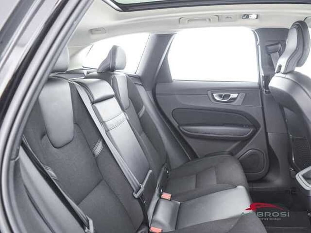 Volvo XC60 usata a Perugia (11)