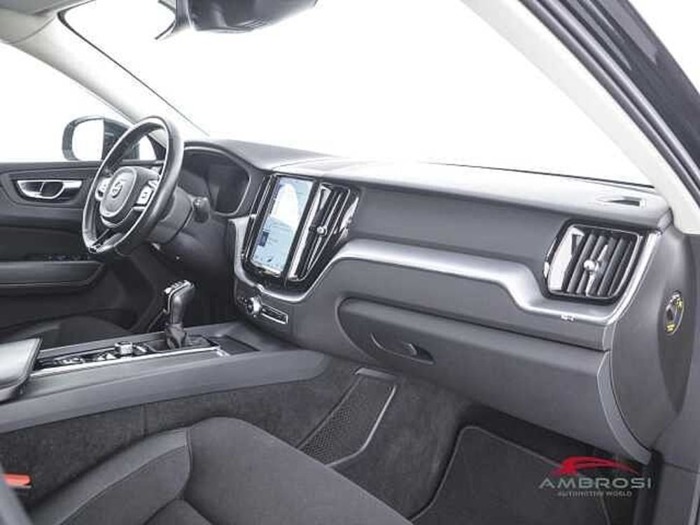 Volvo XC60 usata a Perugia (12)