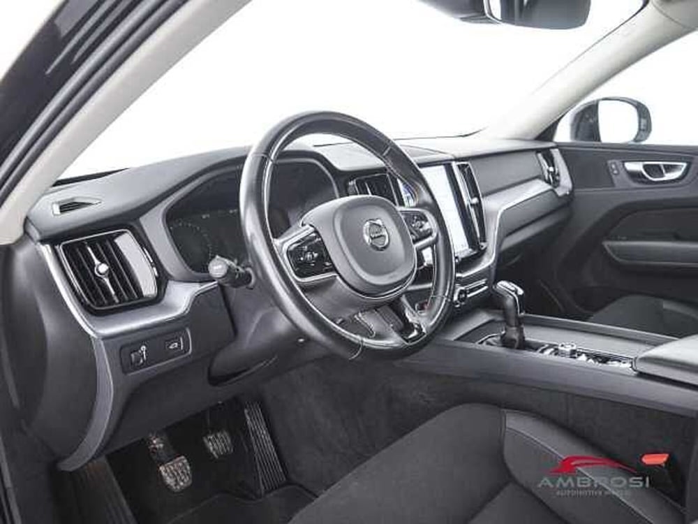 Volvo XC60 usata a Perugia (8)