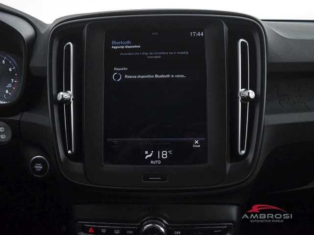 Volvo XC40 usata a Viterbo (17)