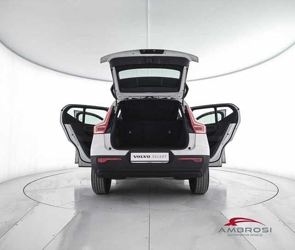 Volvo XC40 usata a Viterbo (7)