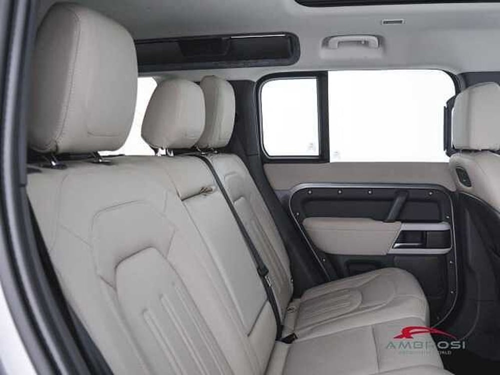 Land Rover Defender usata a Viterbo (11)