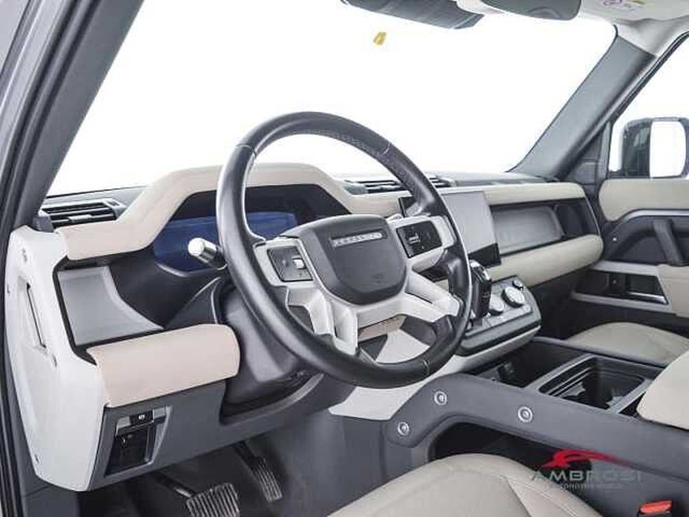 Land Rover Defender usata a Viterbo (8)