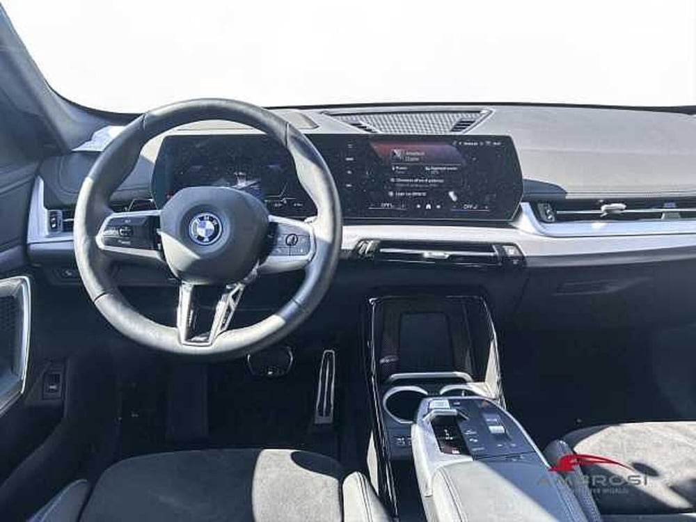 BMW iX1 usata a Viterbo (15)