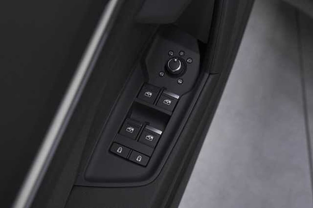 Audi A3 Sportback usata a Como (16)