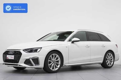 Audi A4 Avant 2.0 TDI ultra 136CV Business del 2023 usata a Lipomo