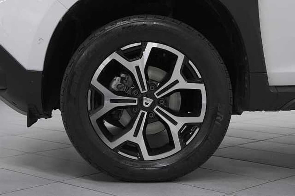 Dacia Duster usata a Como (10)