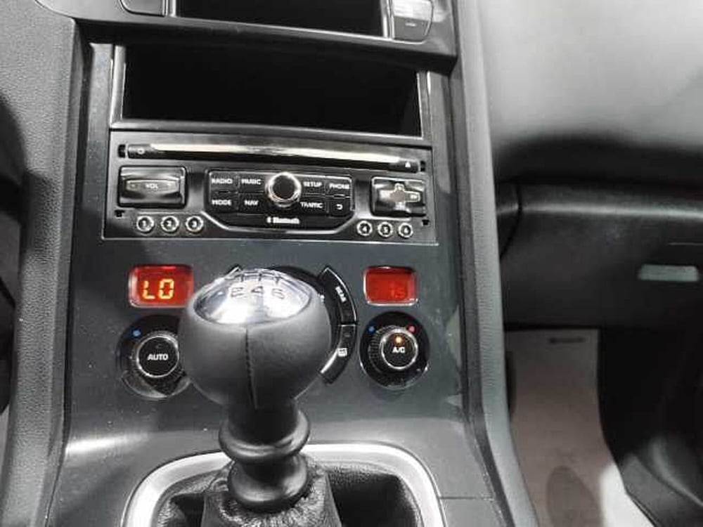 Peugeot 5008 usata a Lecce (12)