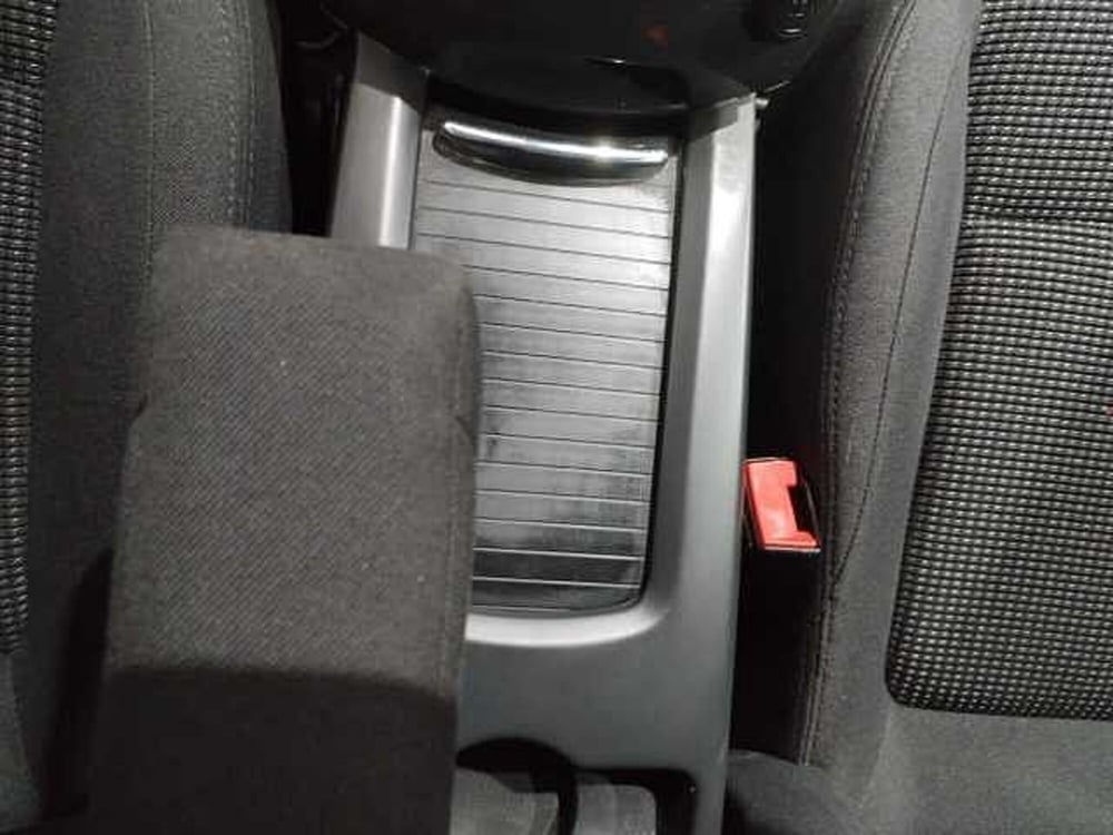 Peugeot 5008 usata a Lecce (14)