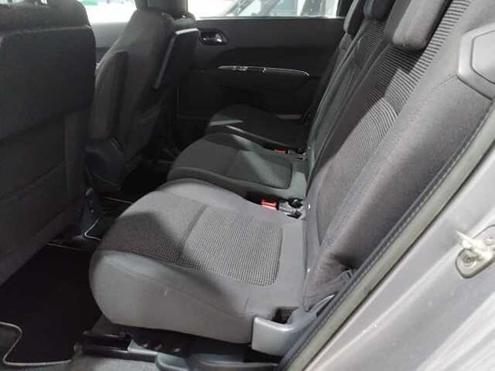 Peugeot 5008 usata a Lecce (15)