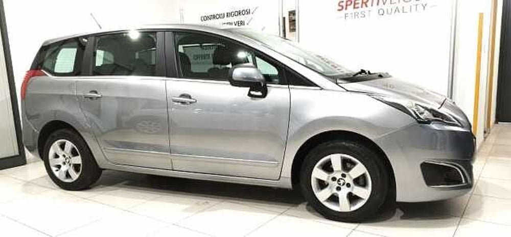 Peugeot 5008 usata a Lecce (2)