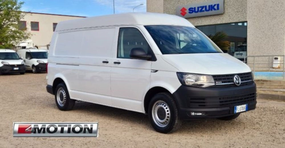 Volkswagen Veicoli Commerciali Transporter Furgone usata a Oristano