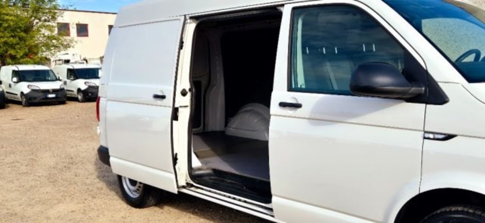 Volkswagen Veicoli Commerciali Transporter Furgone usata a Oristano (11)