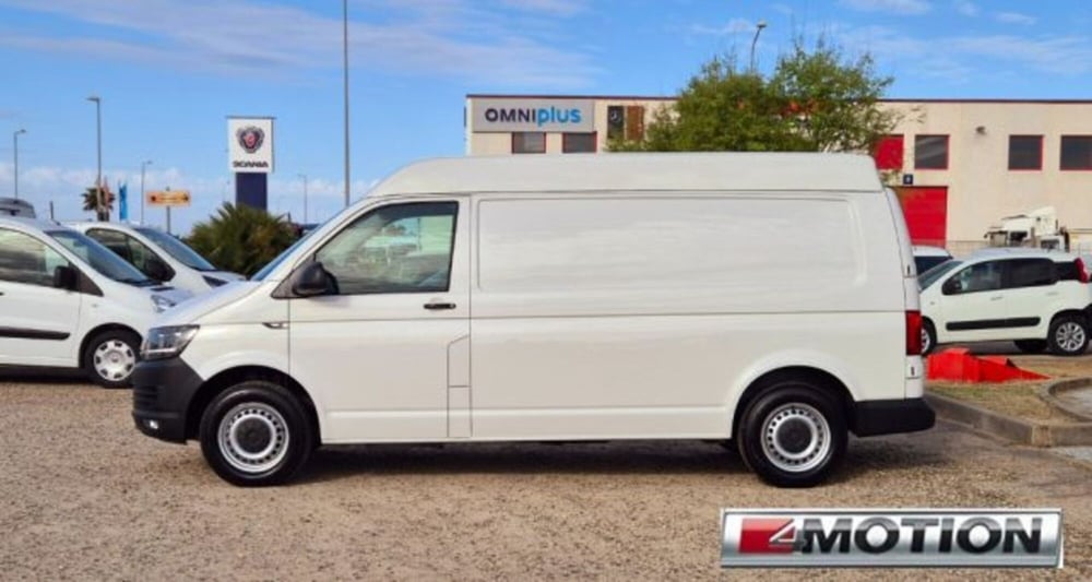 Volkswagen Veicoli Commerciali Transporter Furgone usata a Oristano (8)
