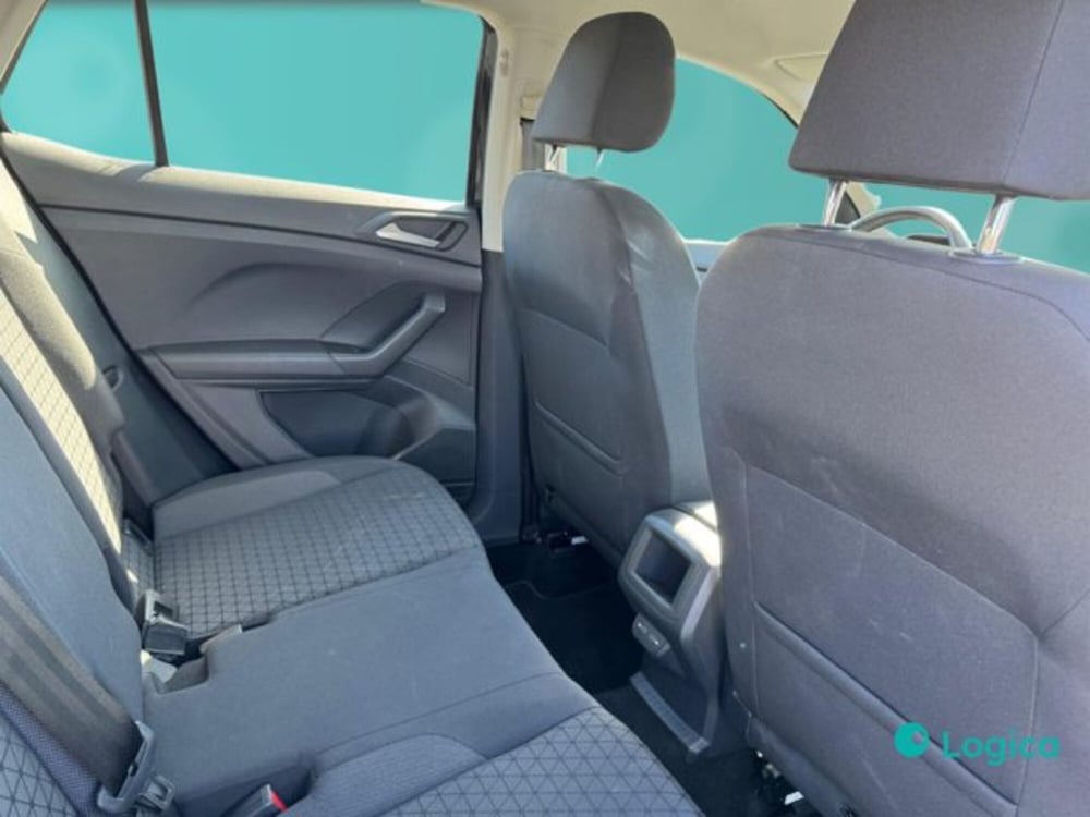 Volkswagen T-Cross usata a Biella (12)