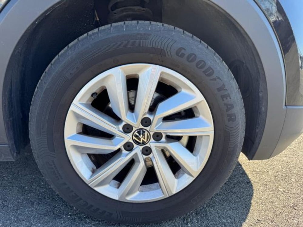 Volkswagen T-Cross usata a Biella (4)