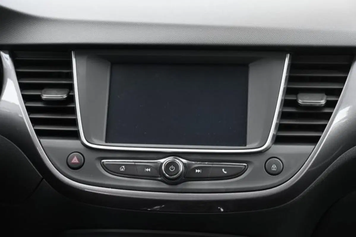 Opel Crossland X usata a Torino (14)