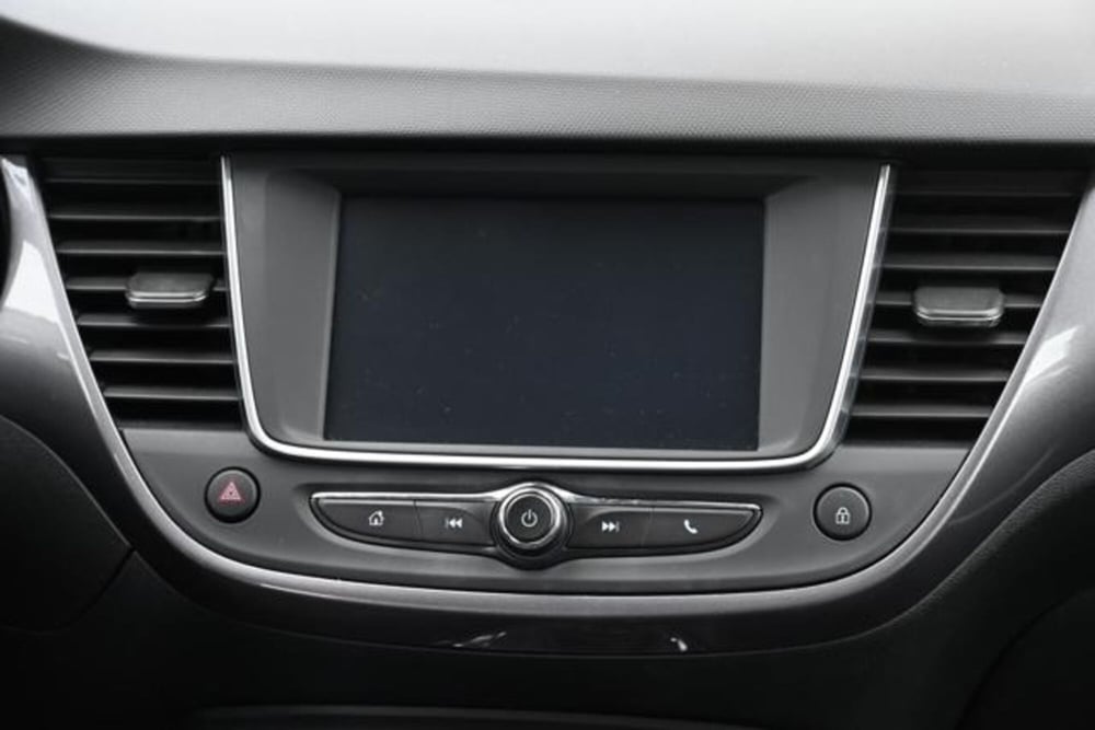 Opel Crossland X usata a Torino (14)