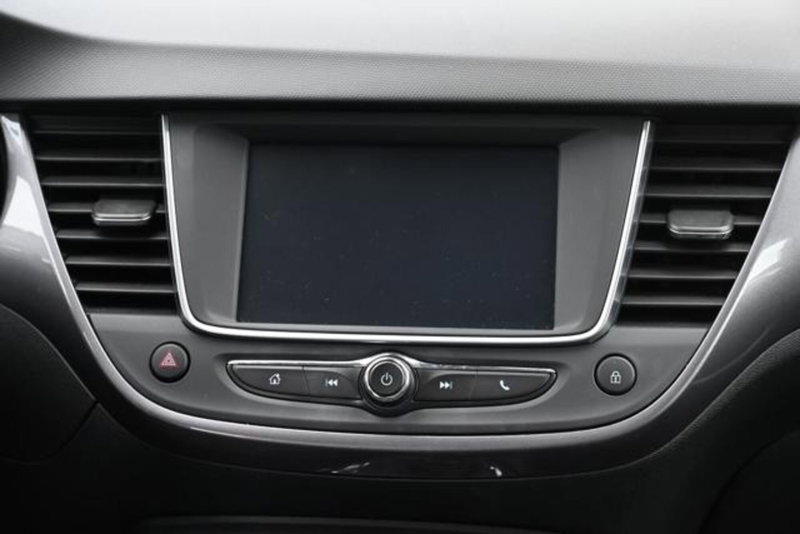 Opel Crossland X usata a Torino (14)