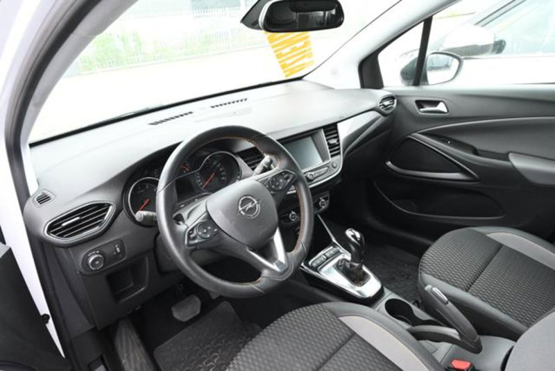 Opel Crossland X usata a Torino (7)
