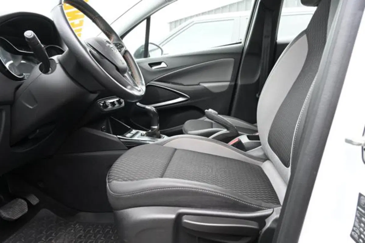 Opel Crossland X usata a Torino (8)