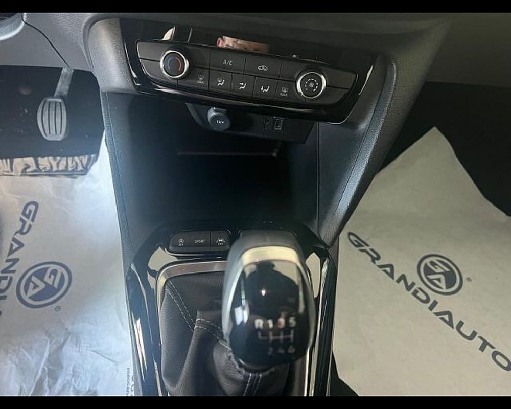 Opel Corsa nuova a Alessandria (7)