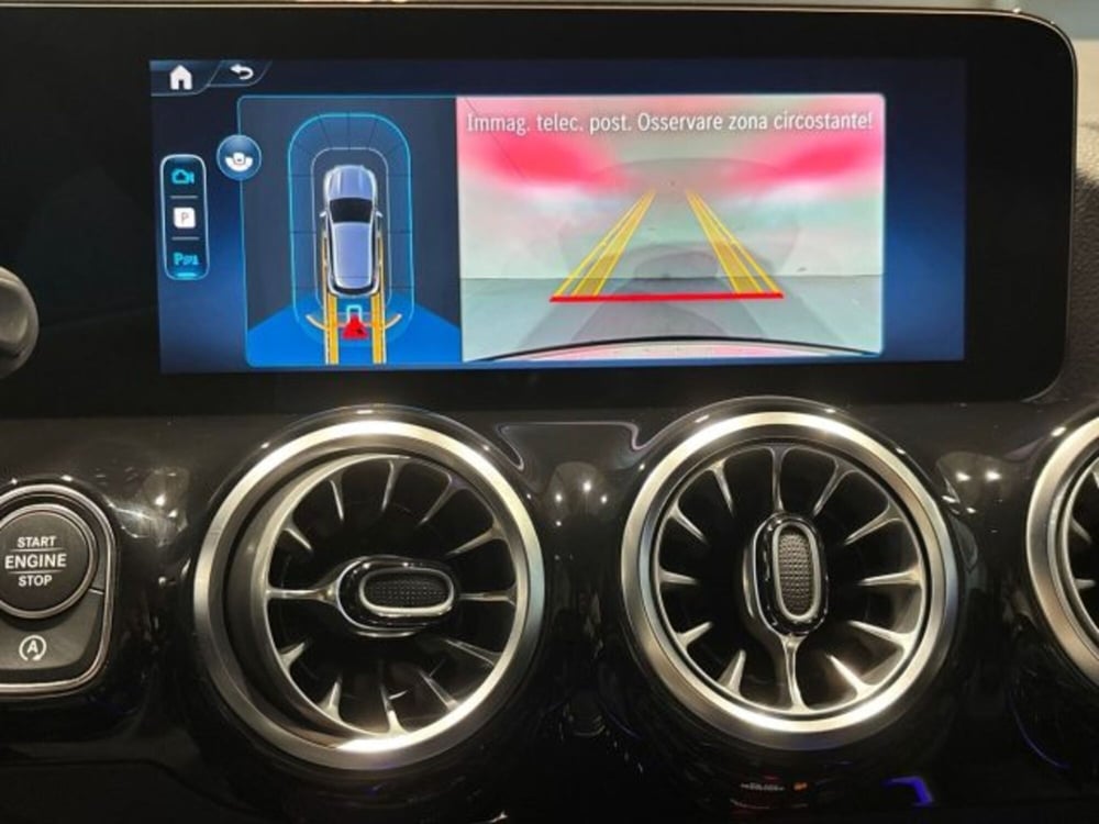 Mercedes-Benz GLA SUV nuova a Bologna (12)