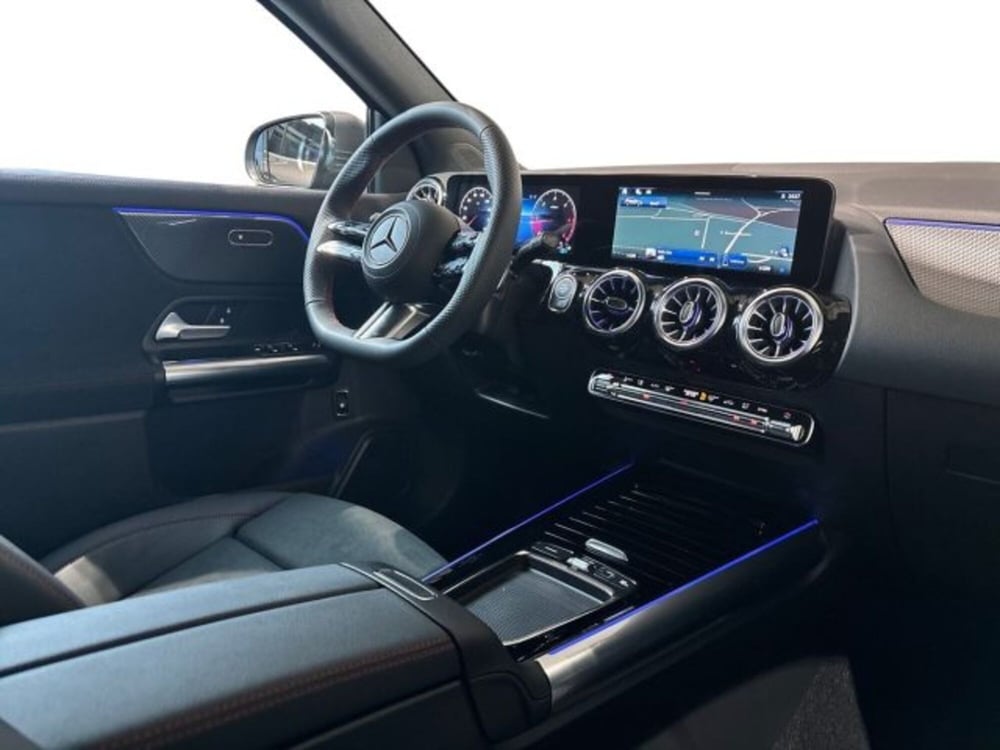 Mercedes-Benz GLA SUV nuova a Bologna (15)