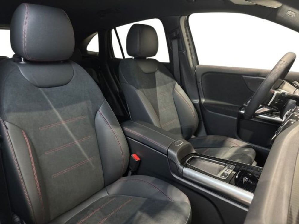 Mercedes-Benz GLA SUV nuova a Bologna (16)