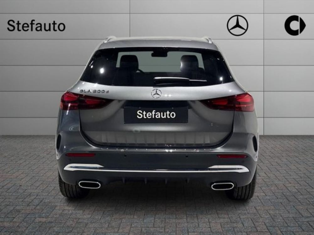Mercedes-Benz GLA SUV nuova a Bologna (6)