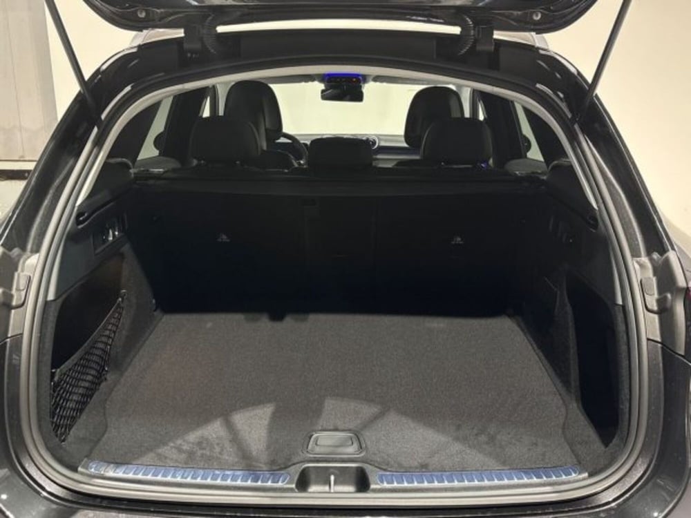 Mercedes-Benz GLC nuova a Bologna (7)