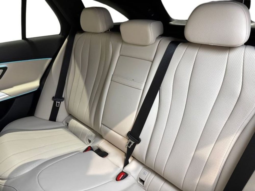 Mercedes-Benz Classe E Station Wagon nuova a Bologna (9)