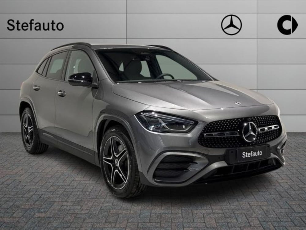 Mercedes-Benz GLA SUV nuova a Bologna