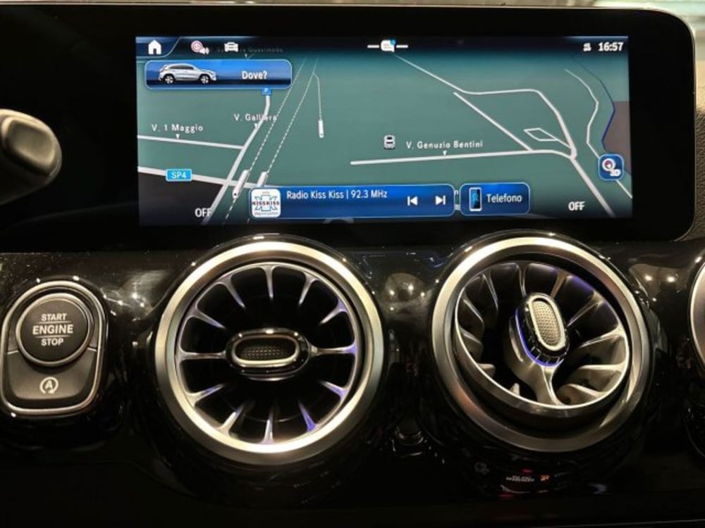 Mercedes-Benz GLA SUV nuova a Bologna (17)