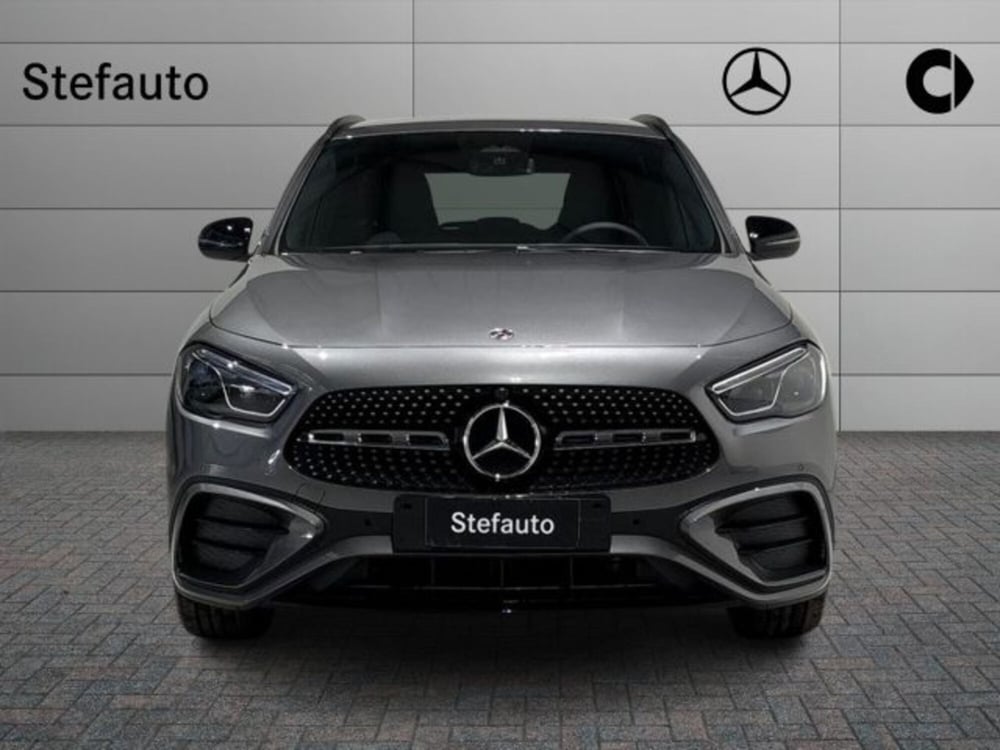 Mercedes-Benz GLA SUV nuova a Bologna (4)