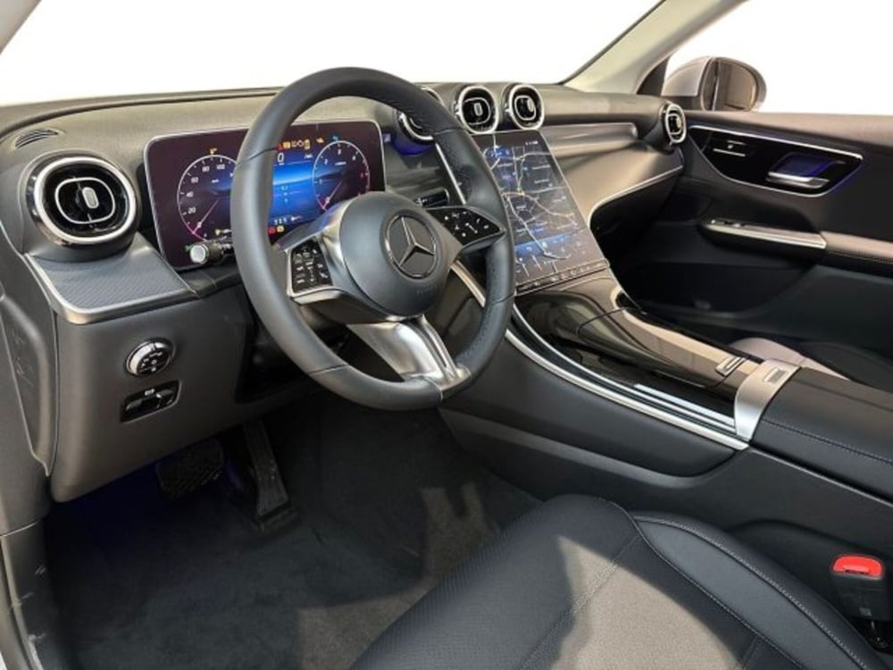 Mercedes-Benz GLC nuova a Bologna (11)