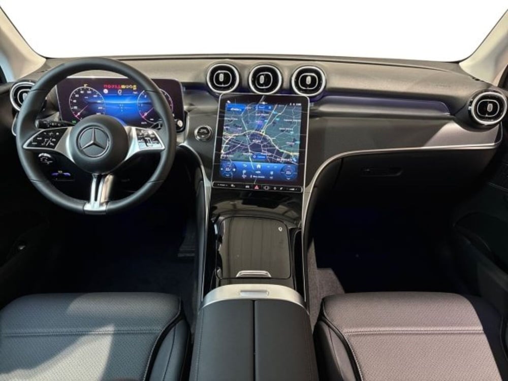 Mercedes-Benz GLC nuova a Bologna (13)